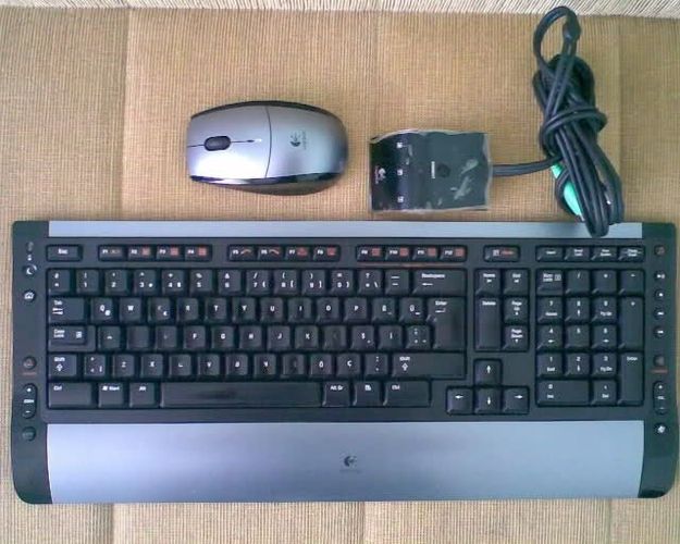 Microsoft Wireless Desktop 3050: клавиатура для Windows 10 - Hi-Tech Mail